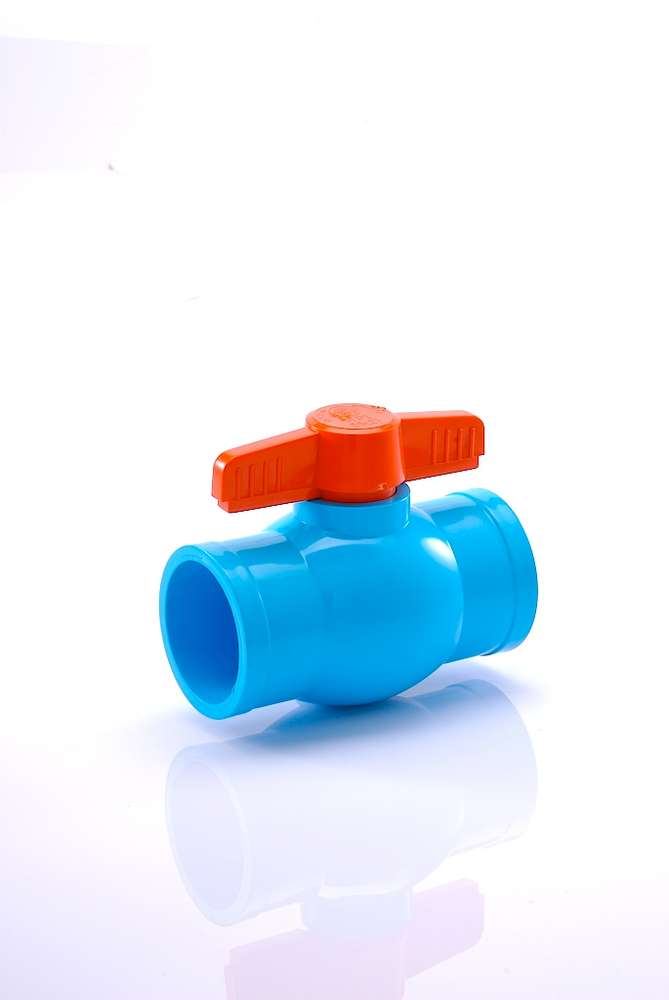 บอลวาล์ว พีวีซี เอสซีจี 20 มม.