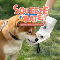 ขวดน้ำสัตว์เลี้ยงแบบพกพาแบบบีบ Hosttail Squeeze Water สีขาว