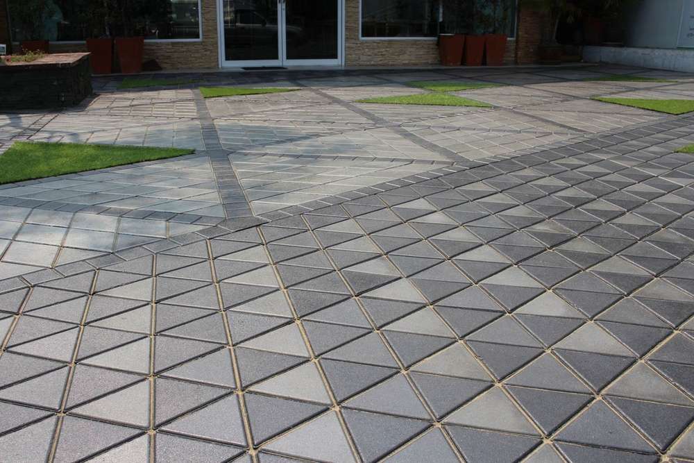 trio block 1_ap18984