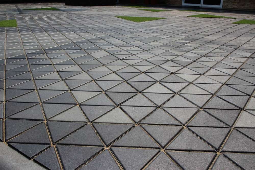 trio block 2_ap18980