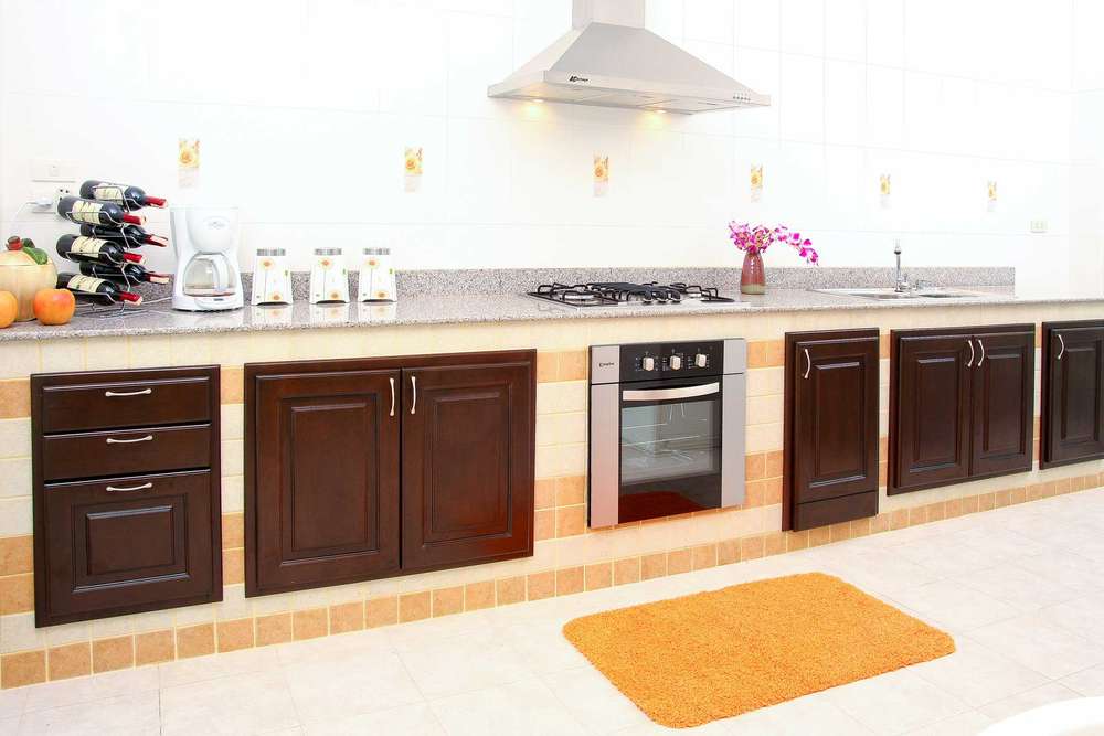 home-luckana-re_ap26622