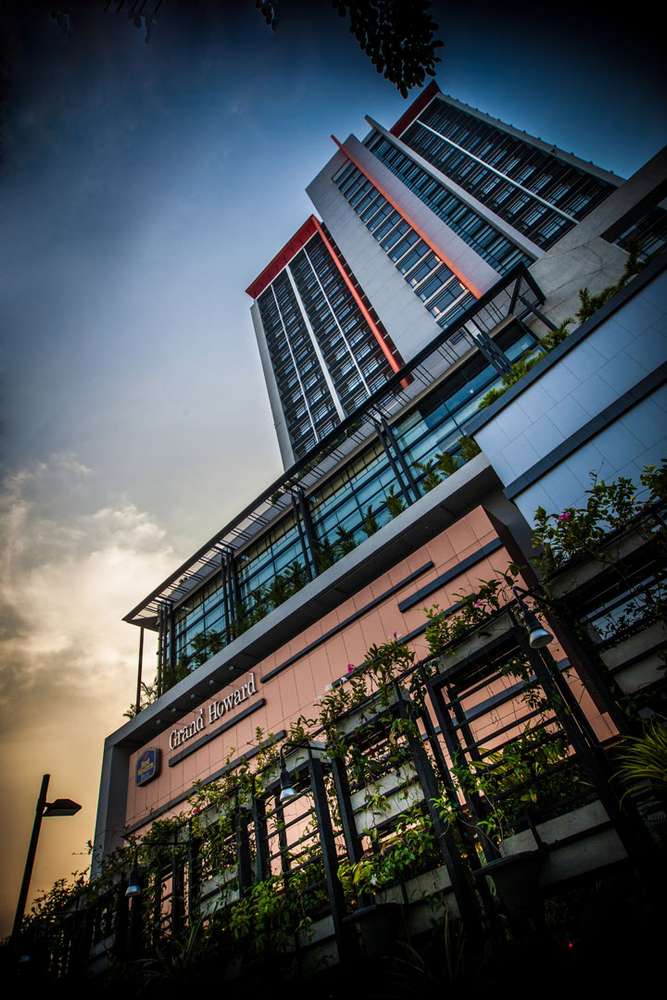 grandhoward2_ap26875