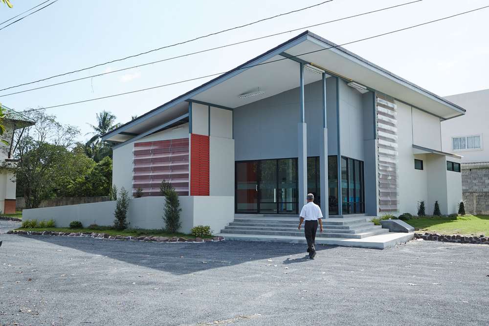 scg-translucent-roof-sheet-louver-series-clear-white-01